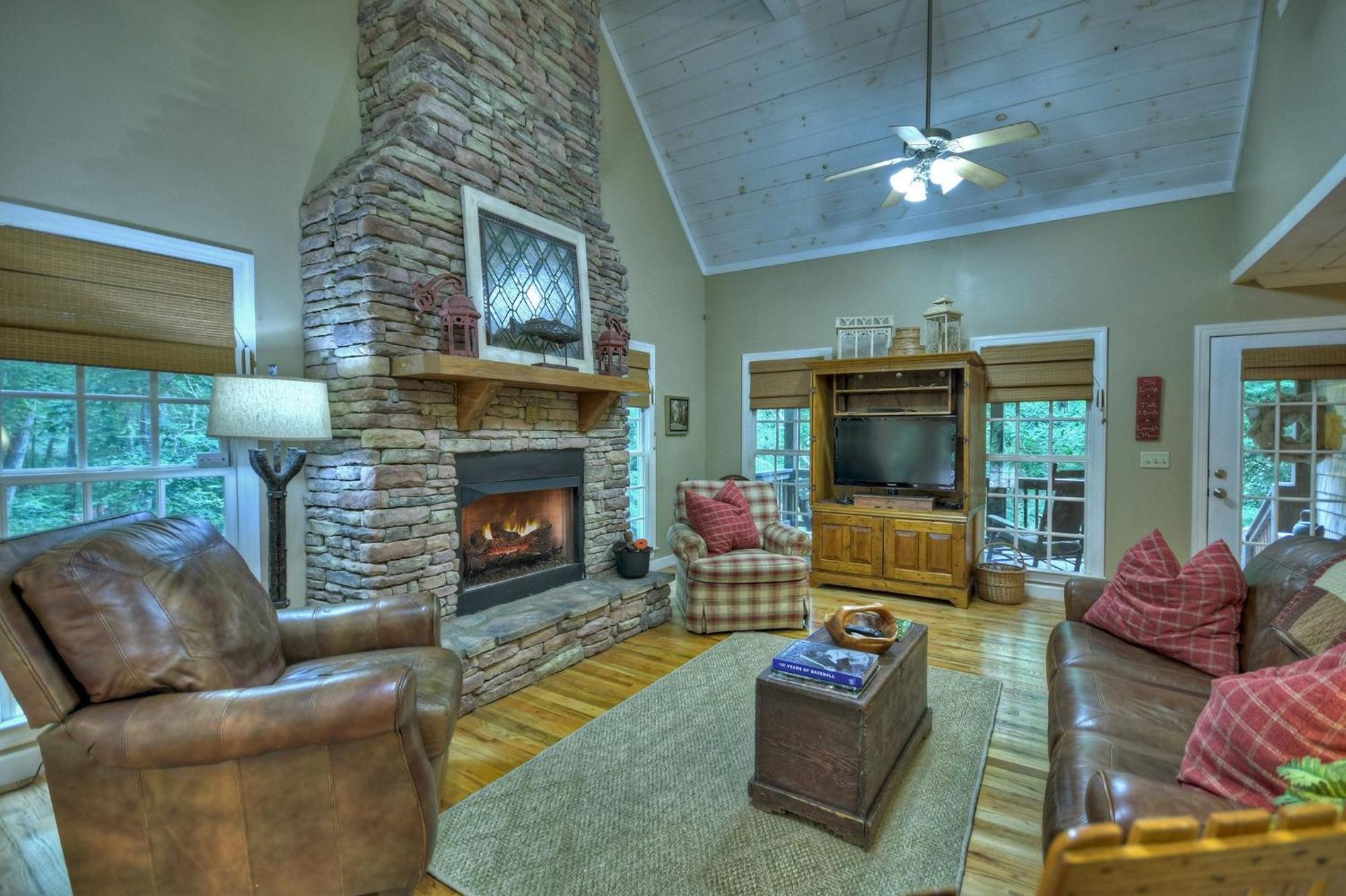 Southern Living Cottage Cozy Up By The Fire Relax On The Porch And Enjoy Peaceful Surroundings Blue Ridge Exterior photo