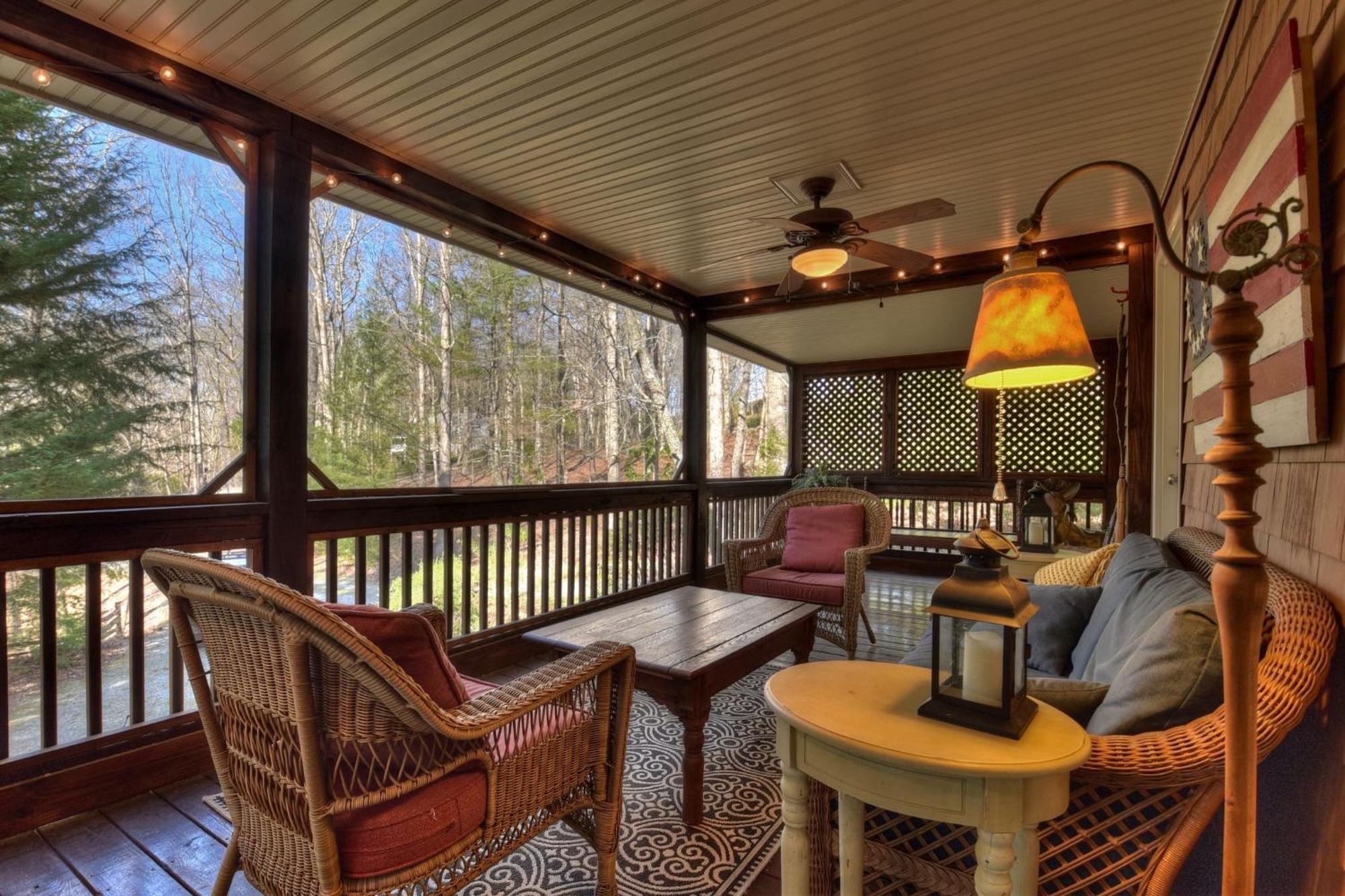 Southern Living Cottage Cozy Up By The Fire Relax On The Porch And Enjoy Peaceful Surroundings Blue Ridge Exterior photo