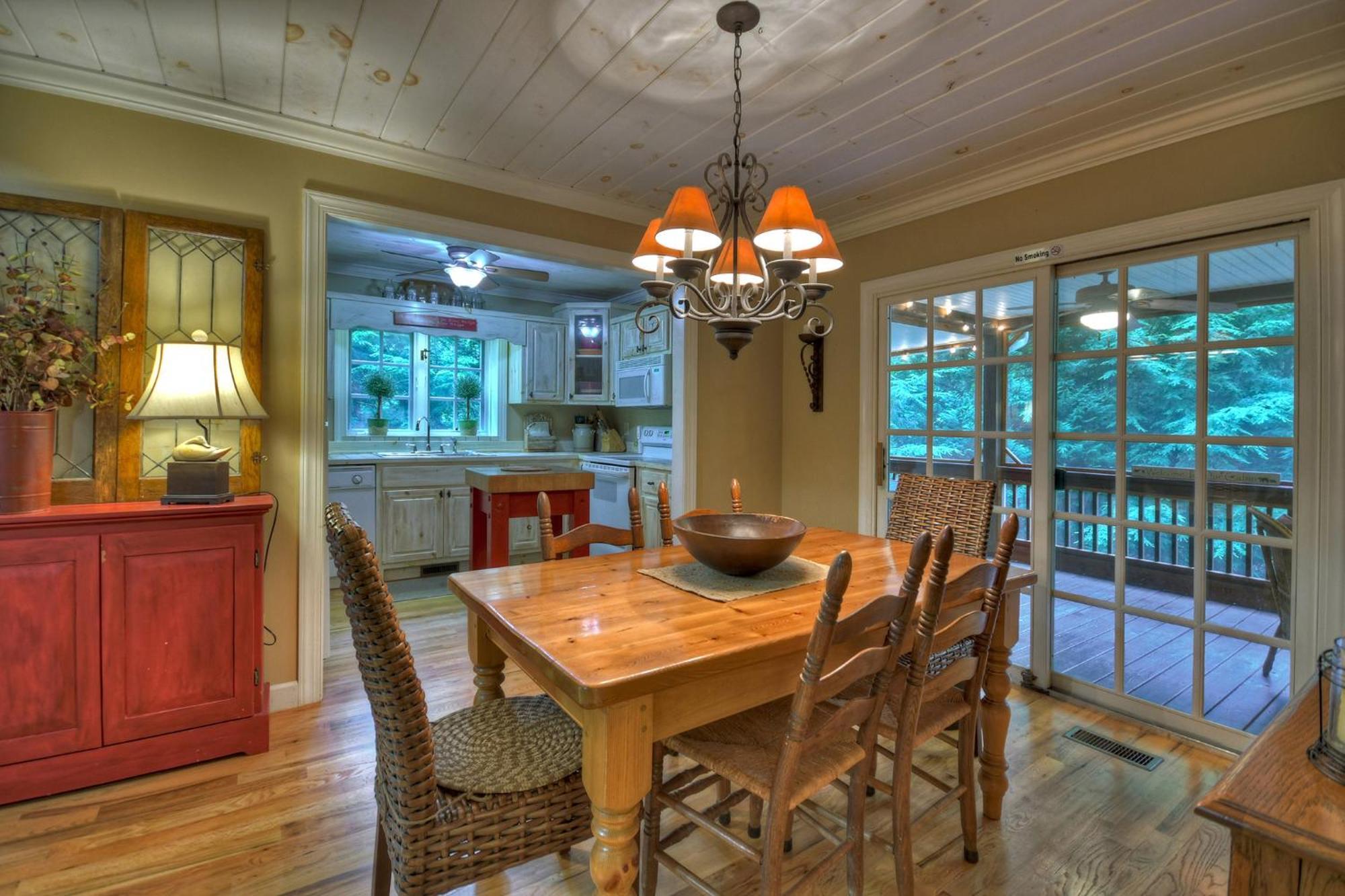 Southern Living Cottage Cozy Up By The Fire Relax On The Porch And Enjoy Peaceful Surroundings Blue Ridge Exterior photo