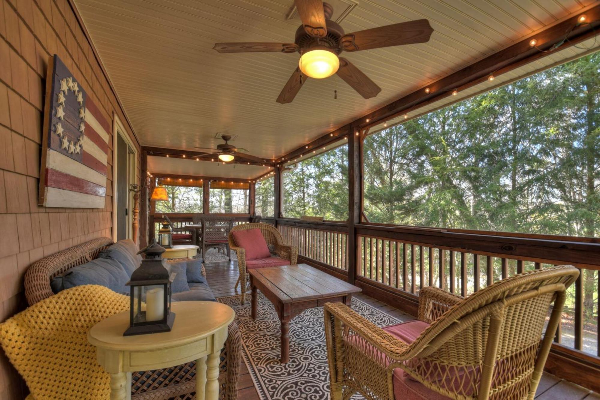 Southern Living Cottage Cozy Up By The Fire Relax On The Porch And Enjoy Peaceful Surroundings Blue Ridge Exterior photo